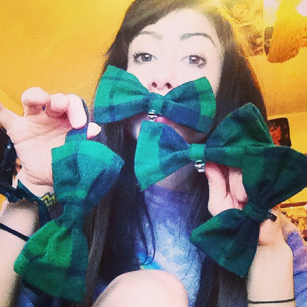Flannel BOWTiES //BOWS