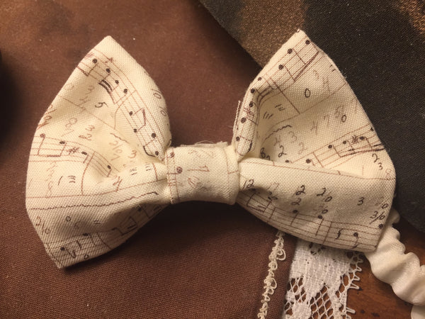 music notes bow-tie